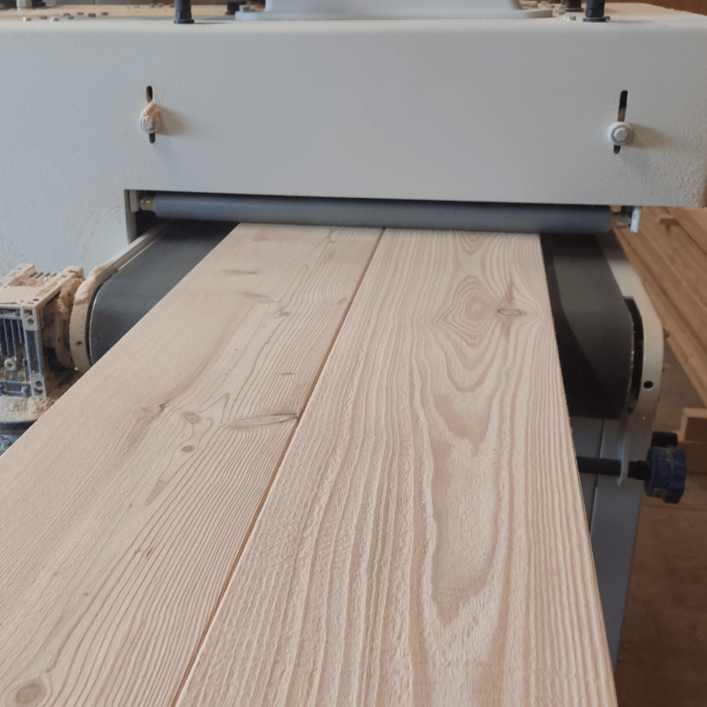 gebürstetes Holz
